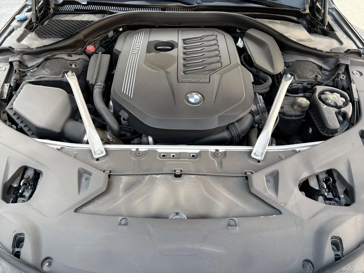 Car image 36