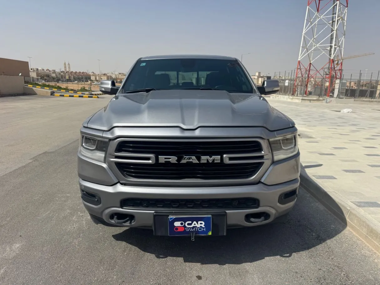 Car image 2