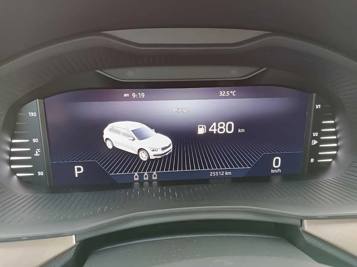 Car image 21