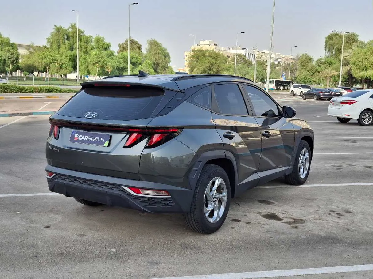 Car image 5