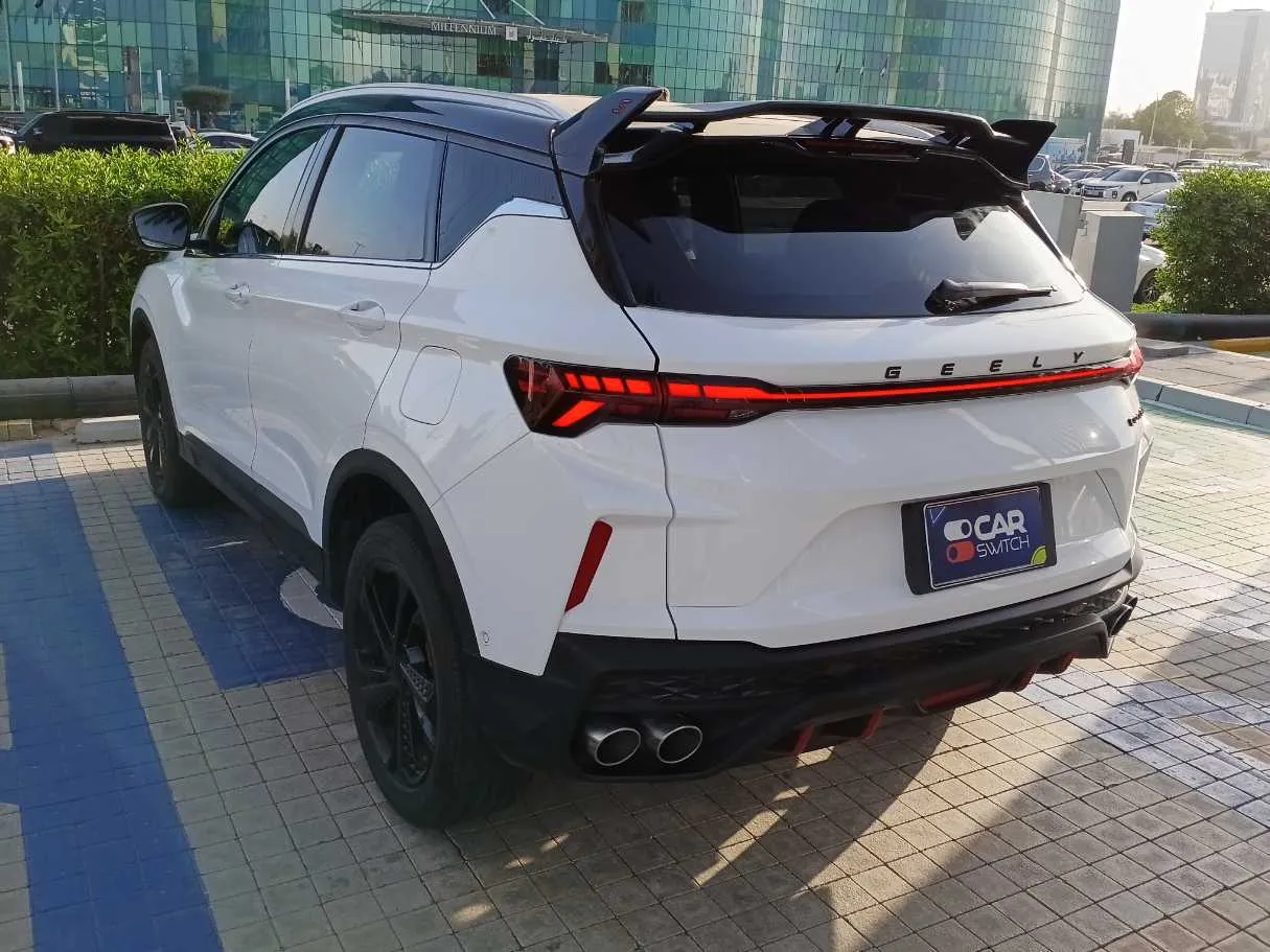 Car image 7