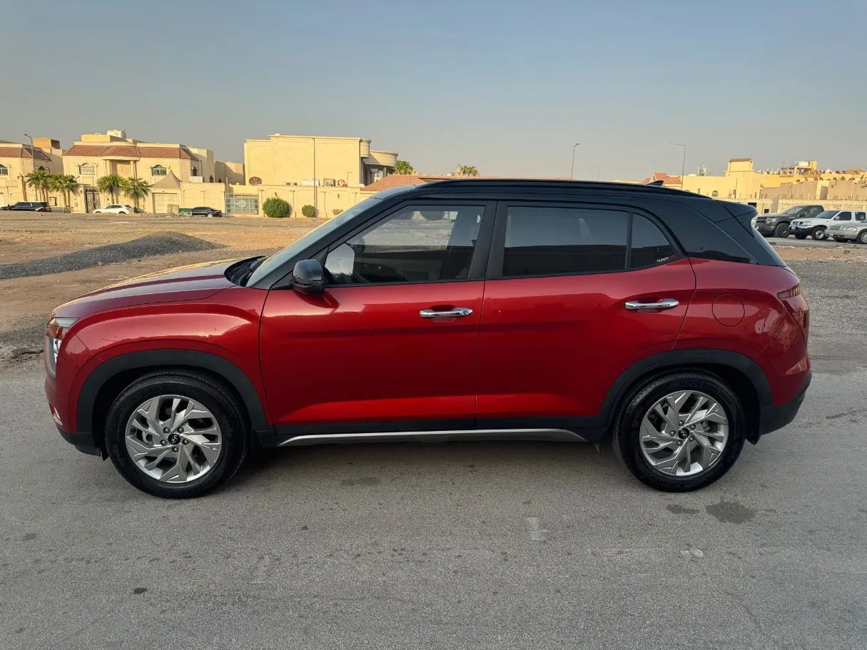 Car image 8