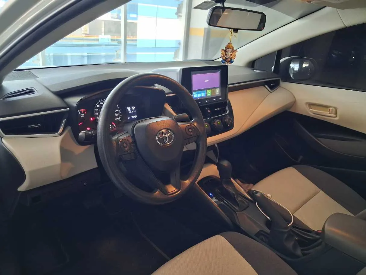 Car image 11