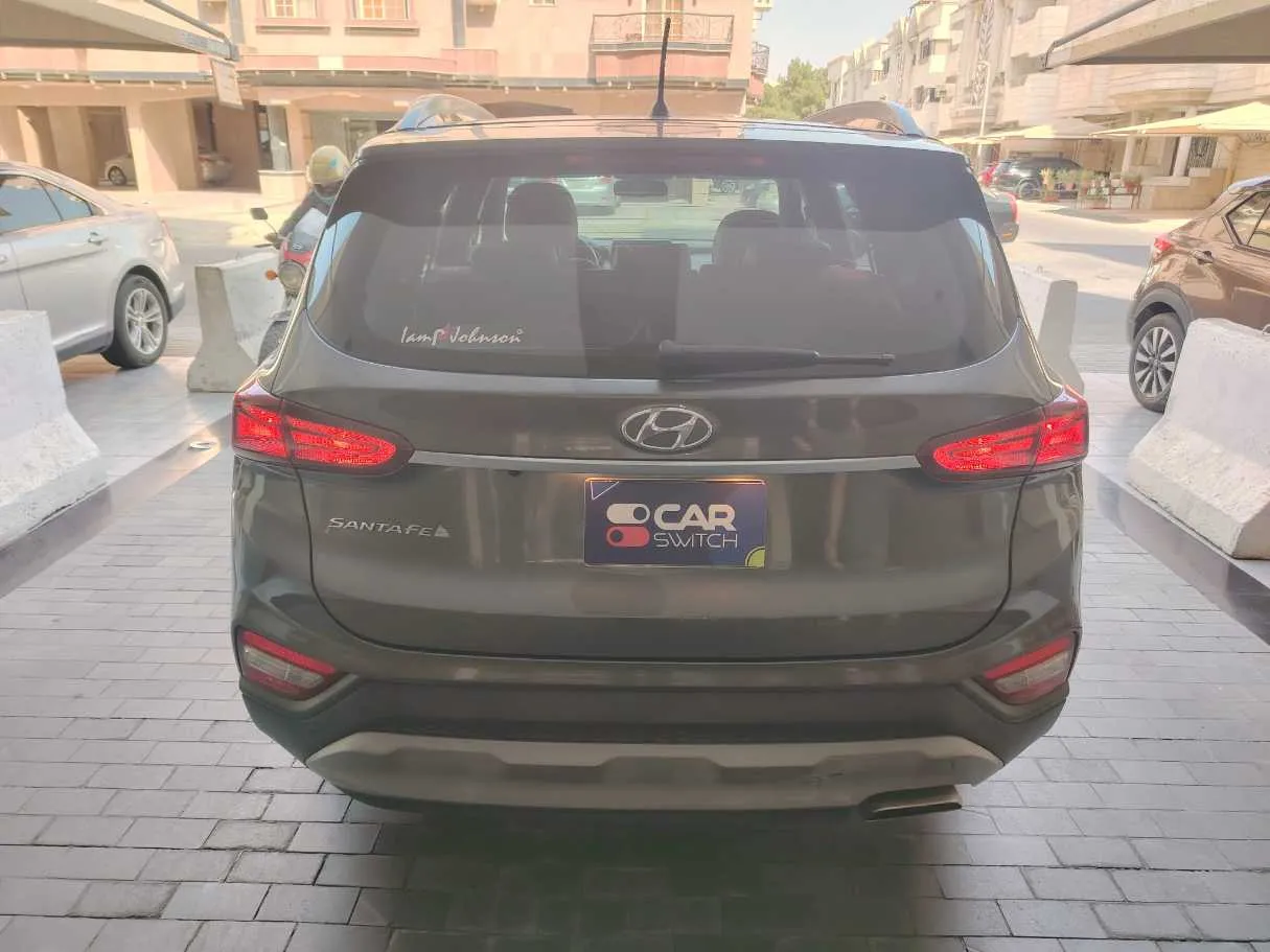 Car image 6