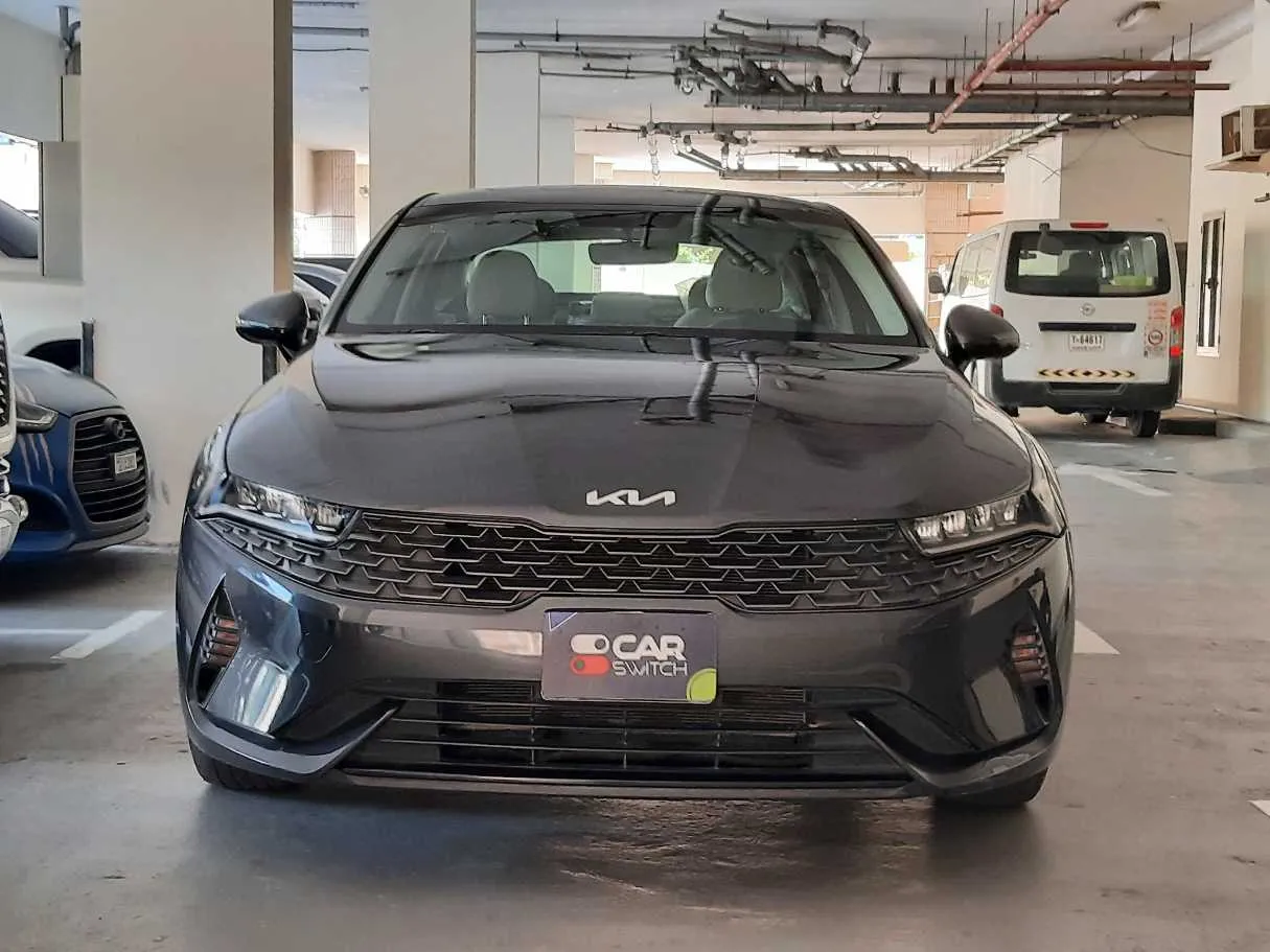 Car image 2