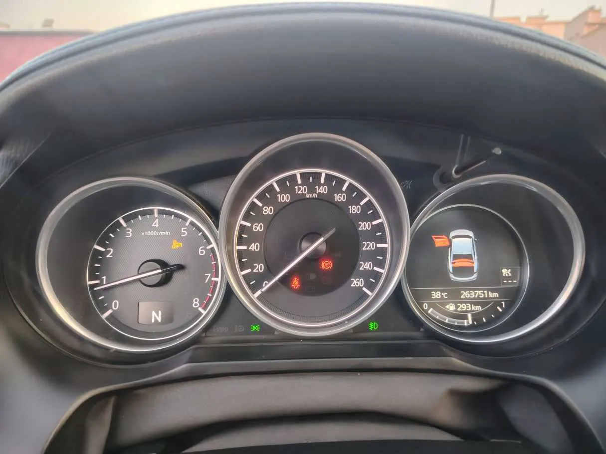 Car image 31
