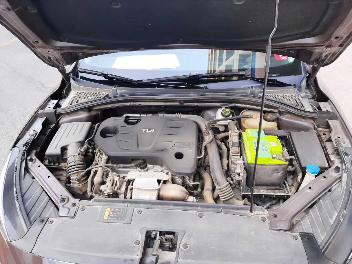 Car image 20