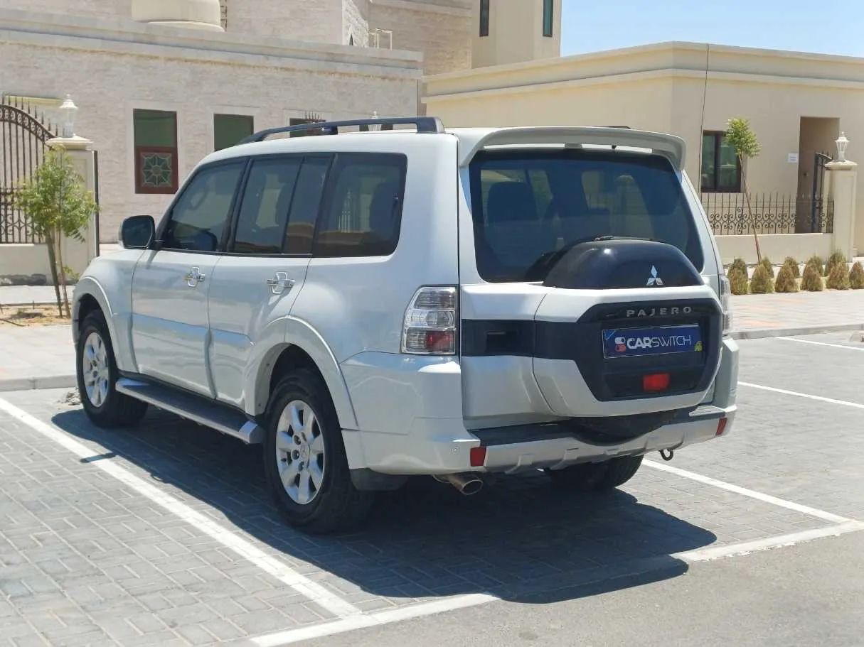 Car image 5