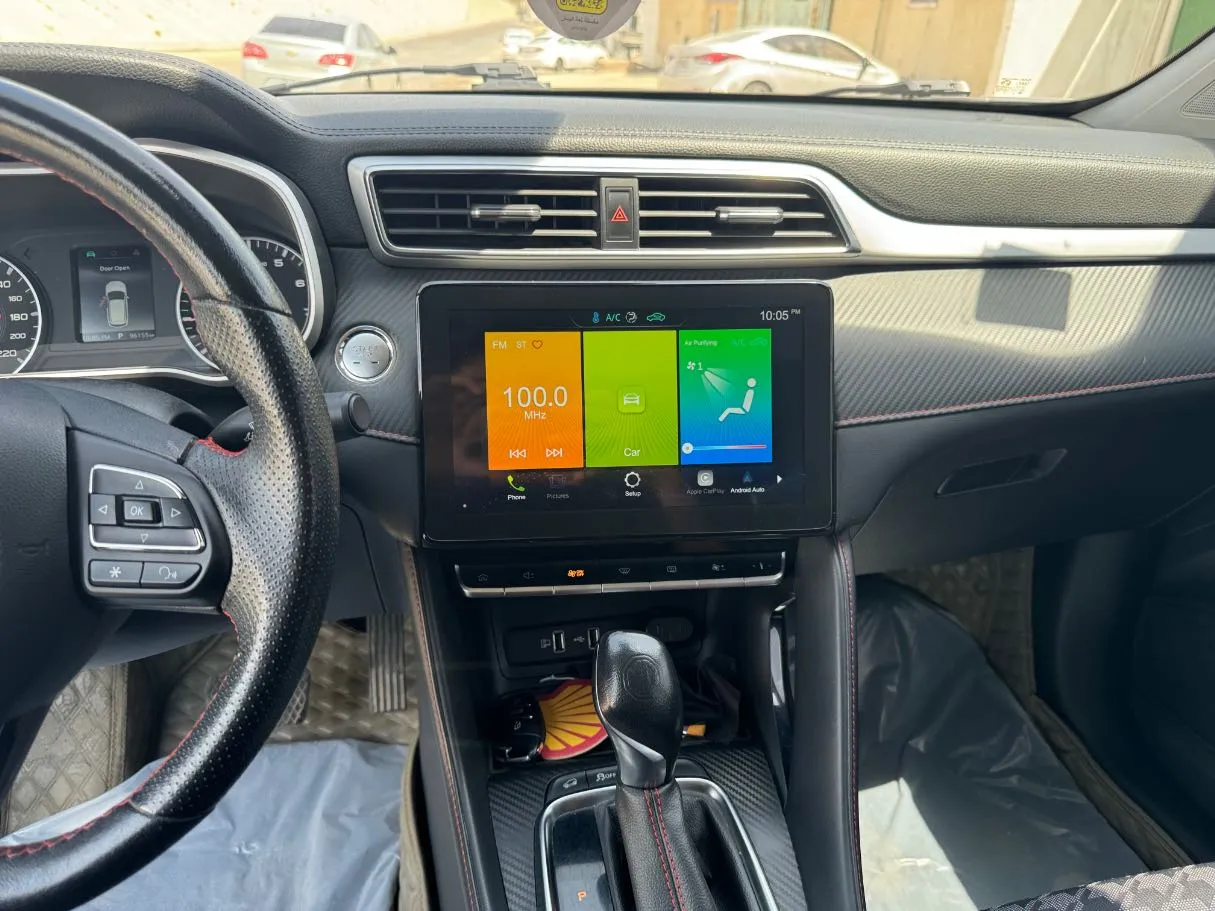 Car image 16