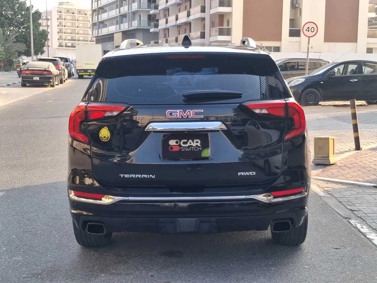 Car image 6