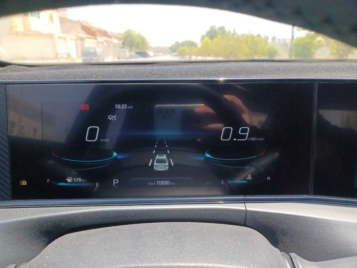 Car image 17