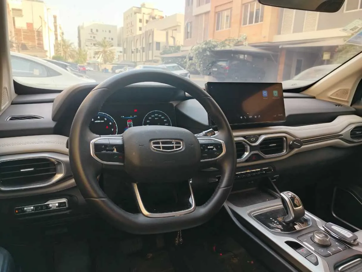 Car image 27