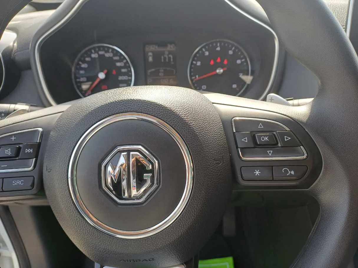 Car image 22