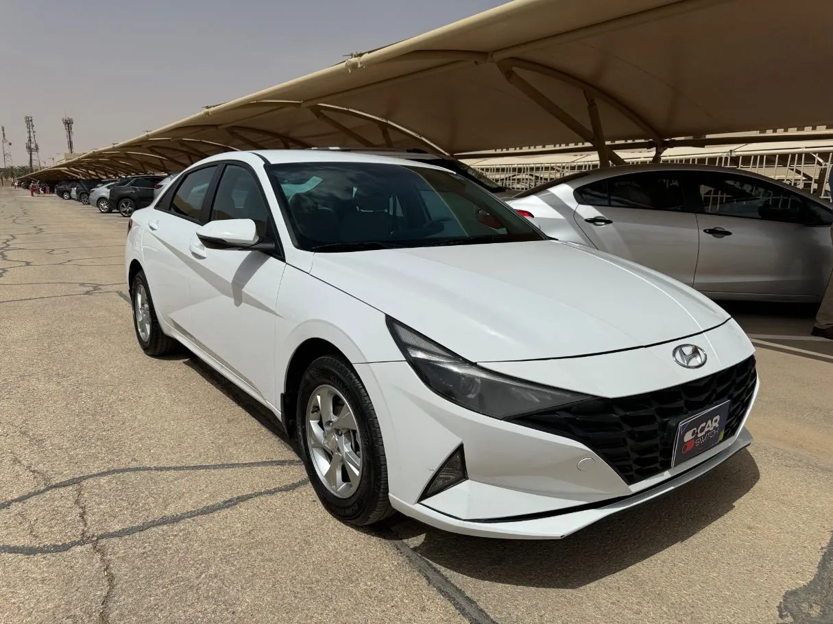 Car image 3