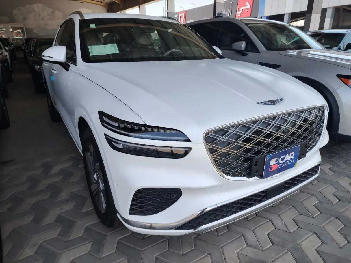 Car image 3