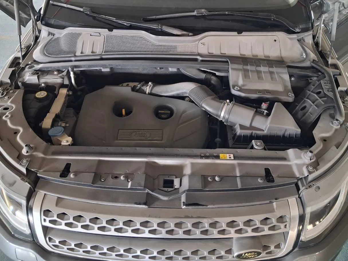 Car image 21