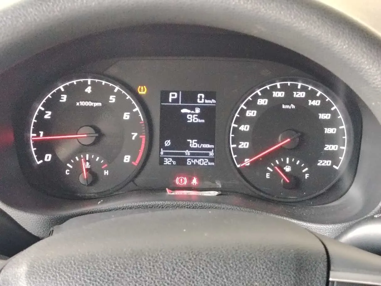 Car image 22
