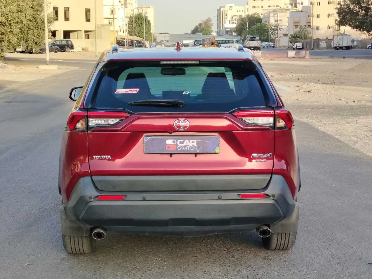 Car image 5