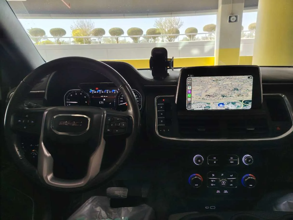 Car image 17