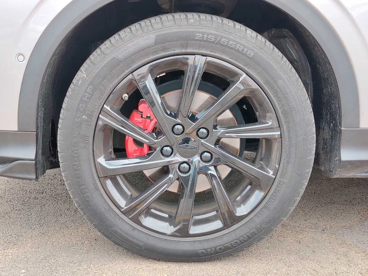 Car image 10
