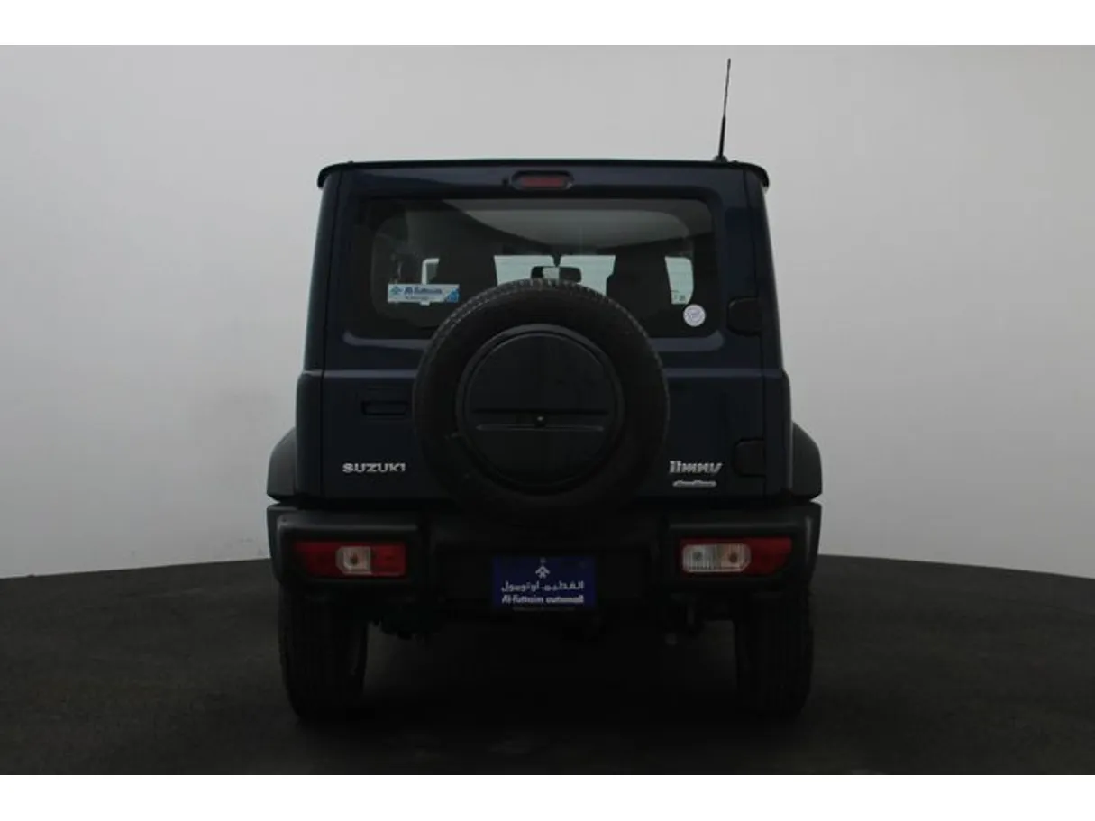 Car image 12
