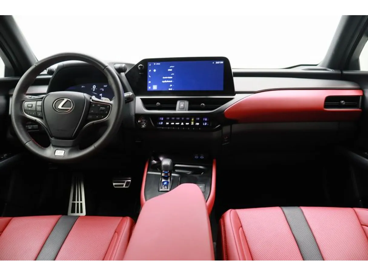 Car image 14