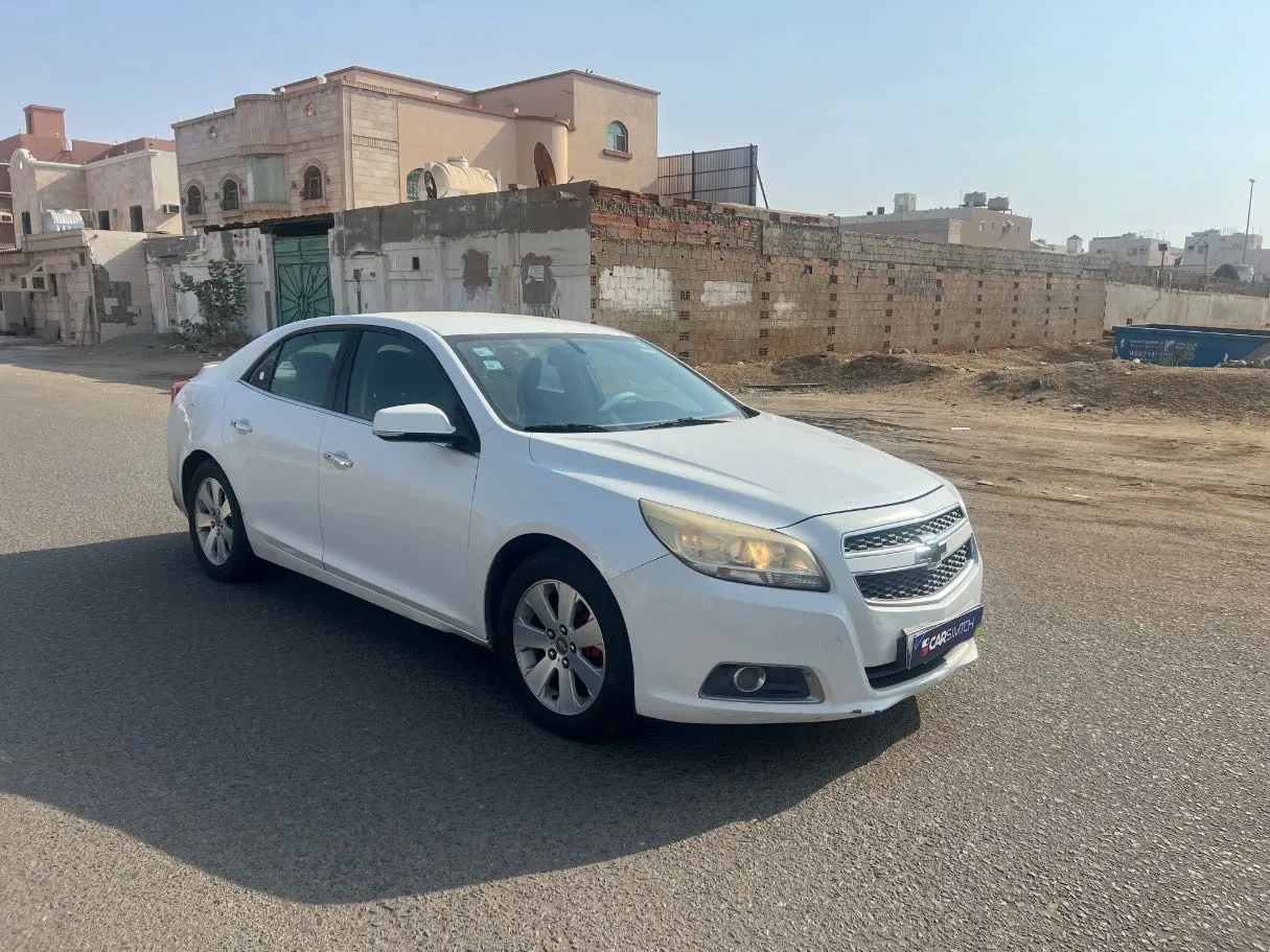 Car image 3