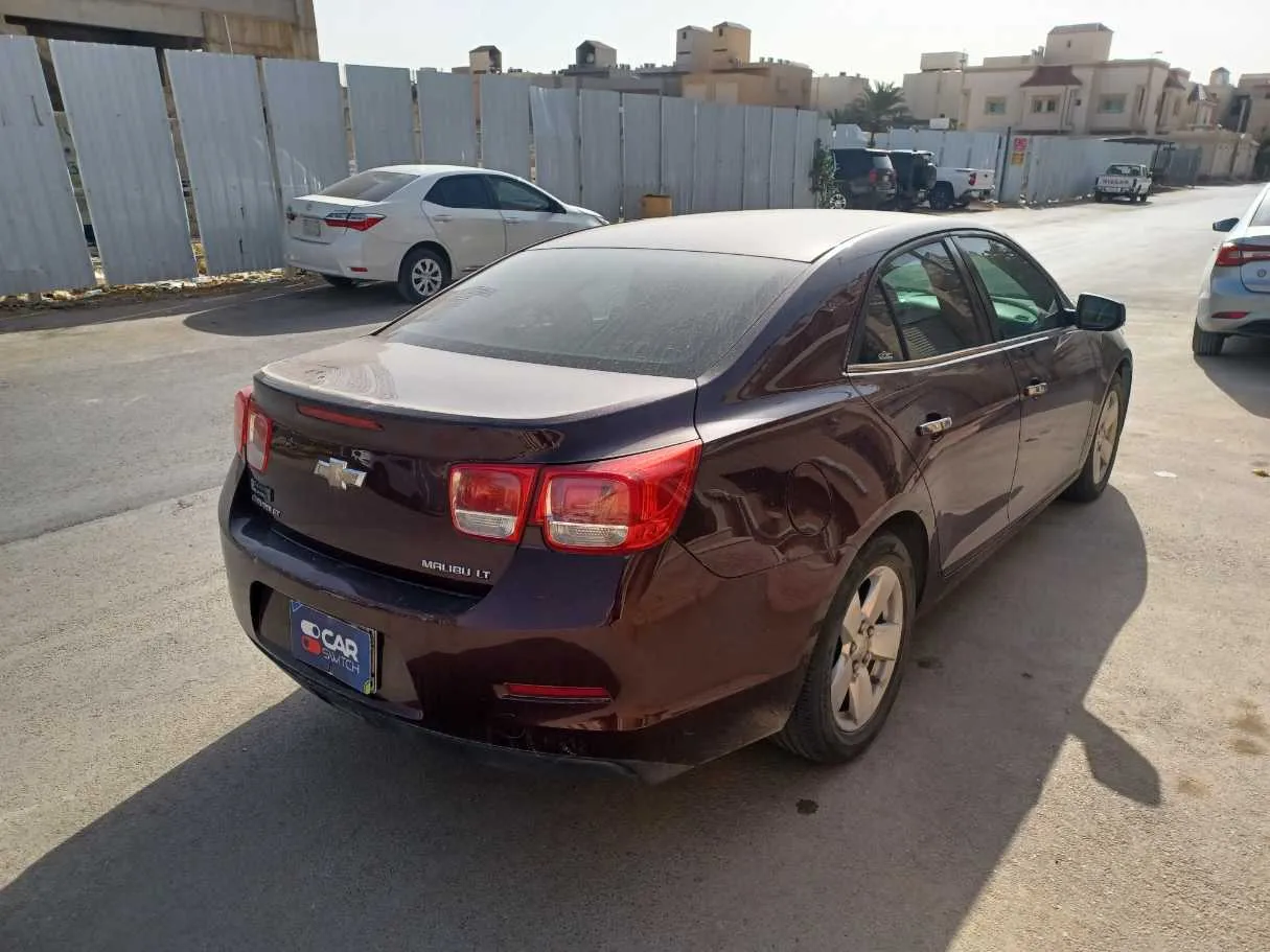Car image 5