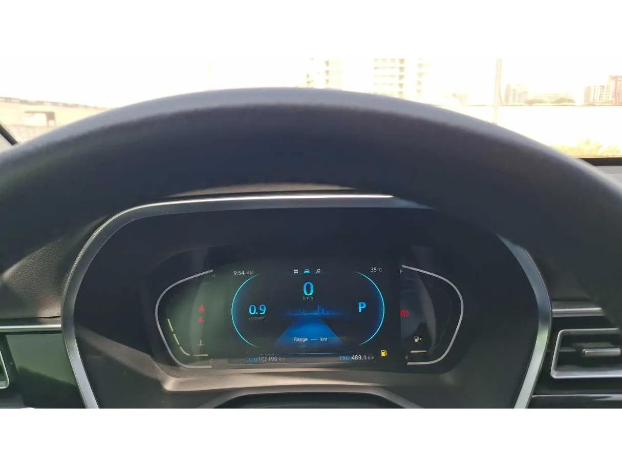 Car image 18