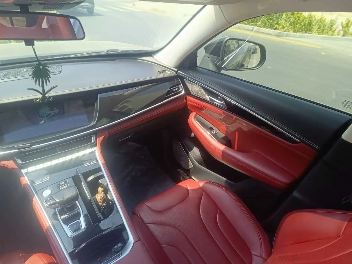 Car image 21
