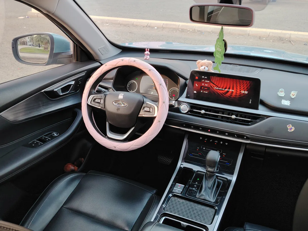 Car image 23
