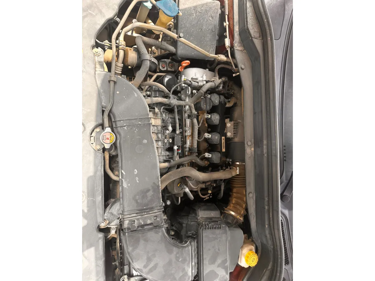 Car image 28