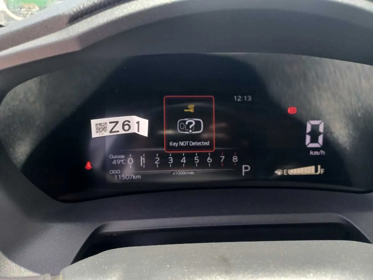 Car image 19