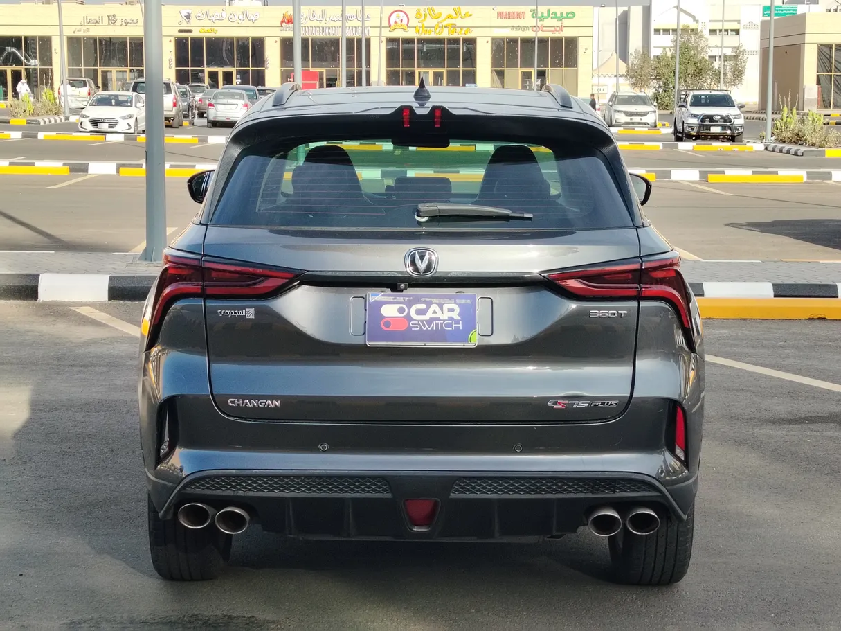 Car image 6