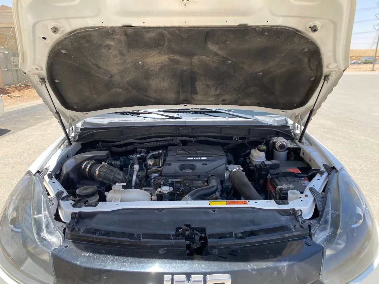 Car image 23