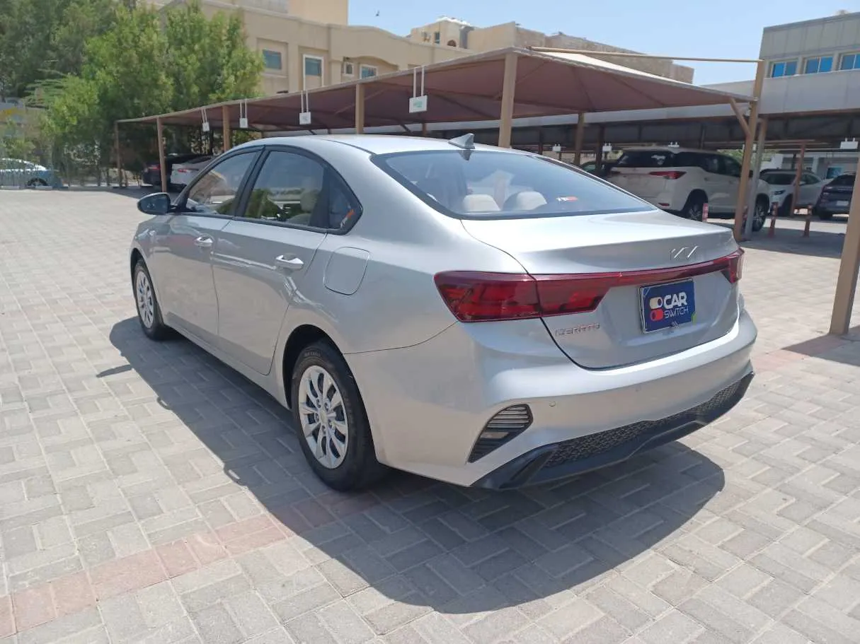 Car image 7