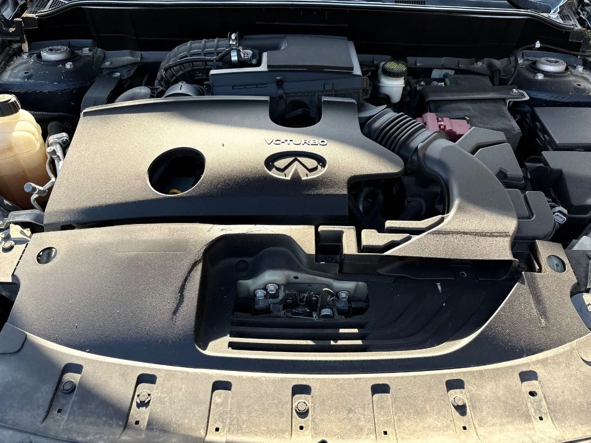 Car image 26