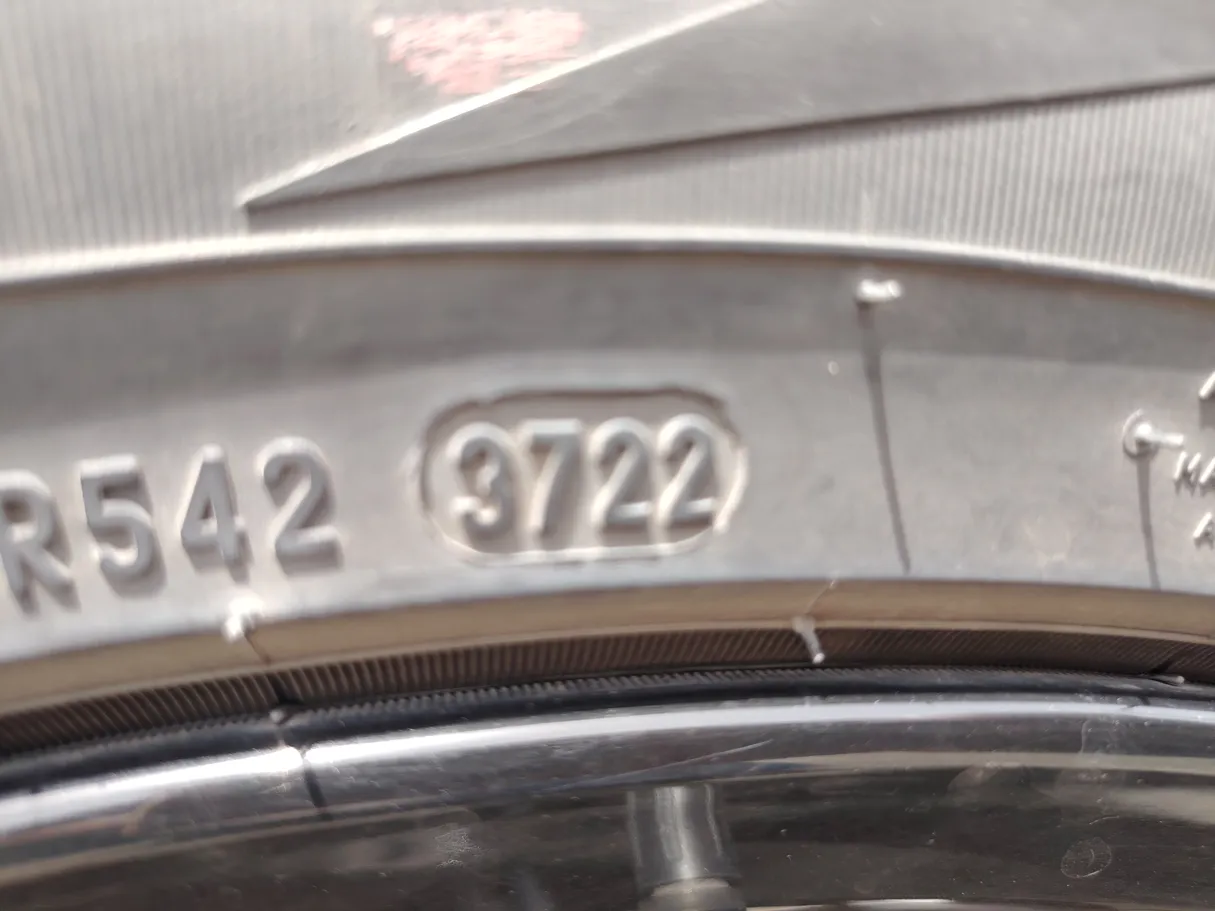 Car image 35