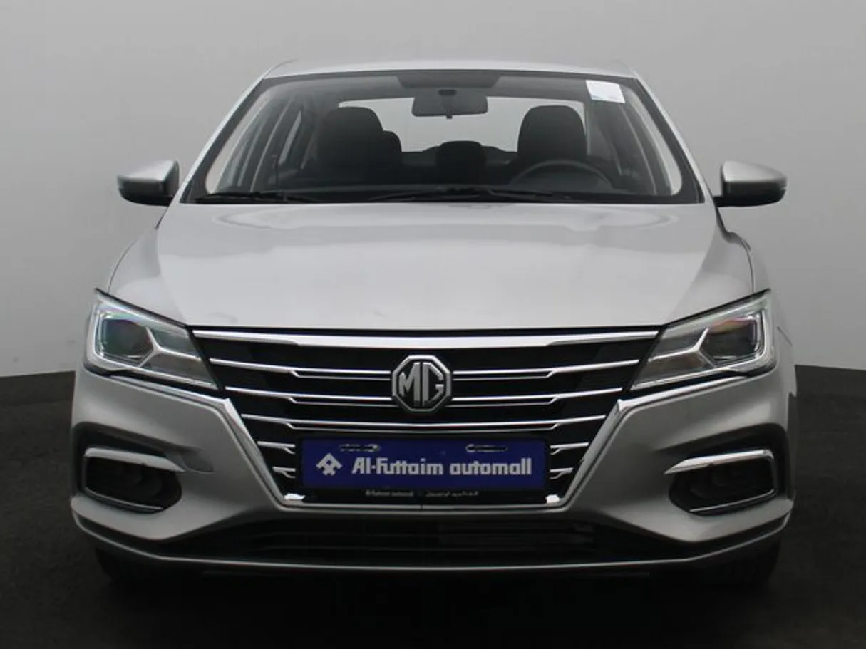 Car image 11