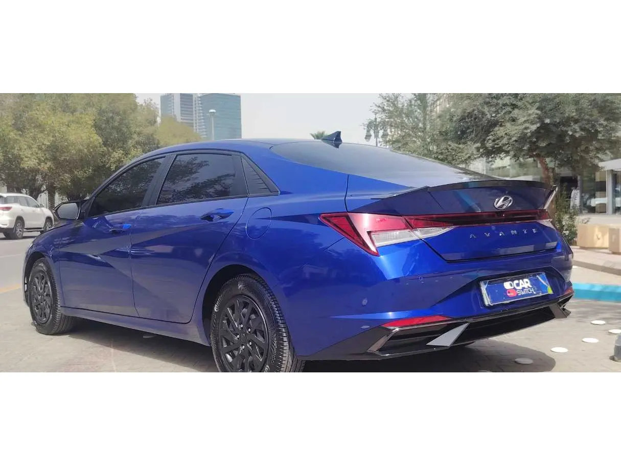 Car image 7