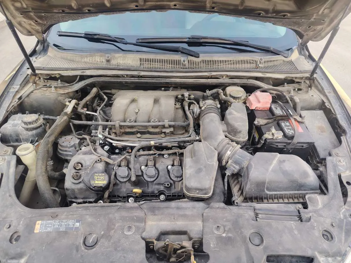 Car image 33