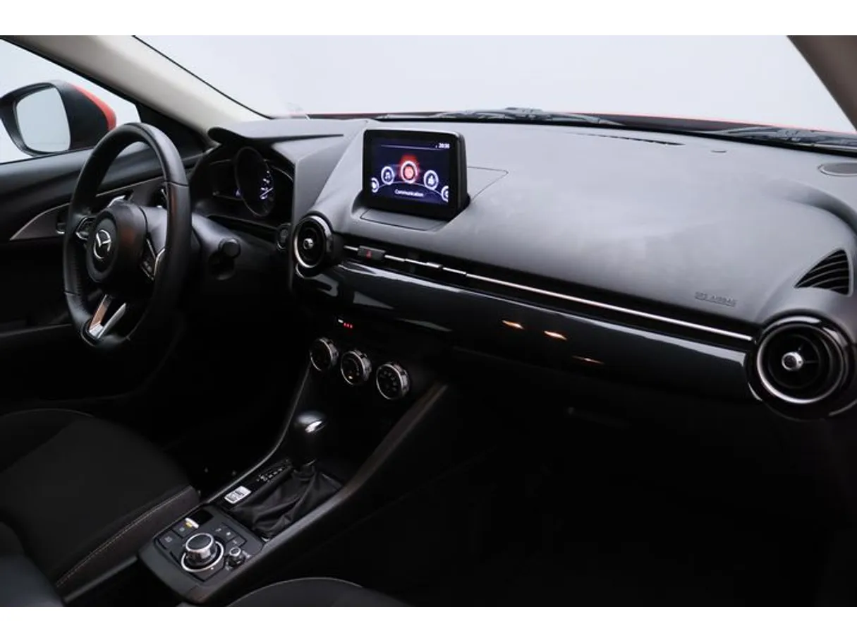 Car image 10