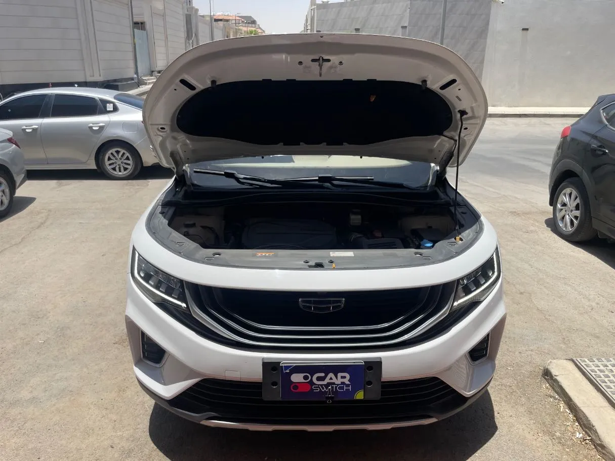 Car image 22