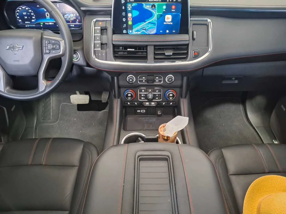 Car image 16