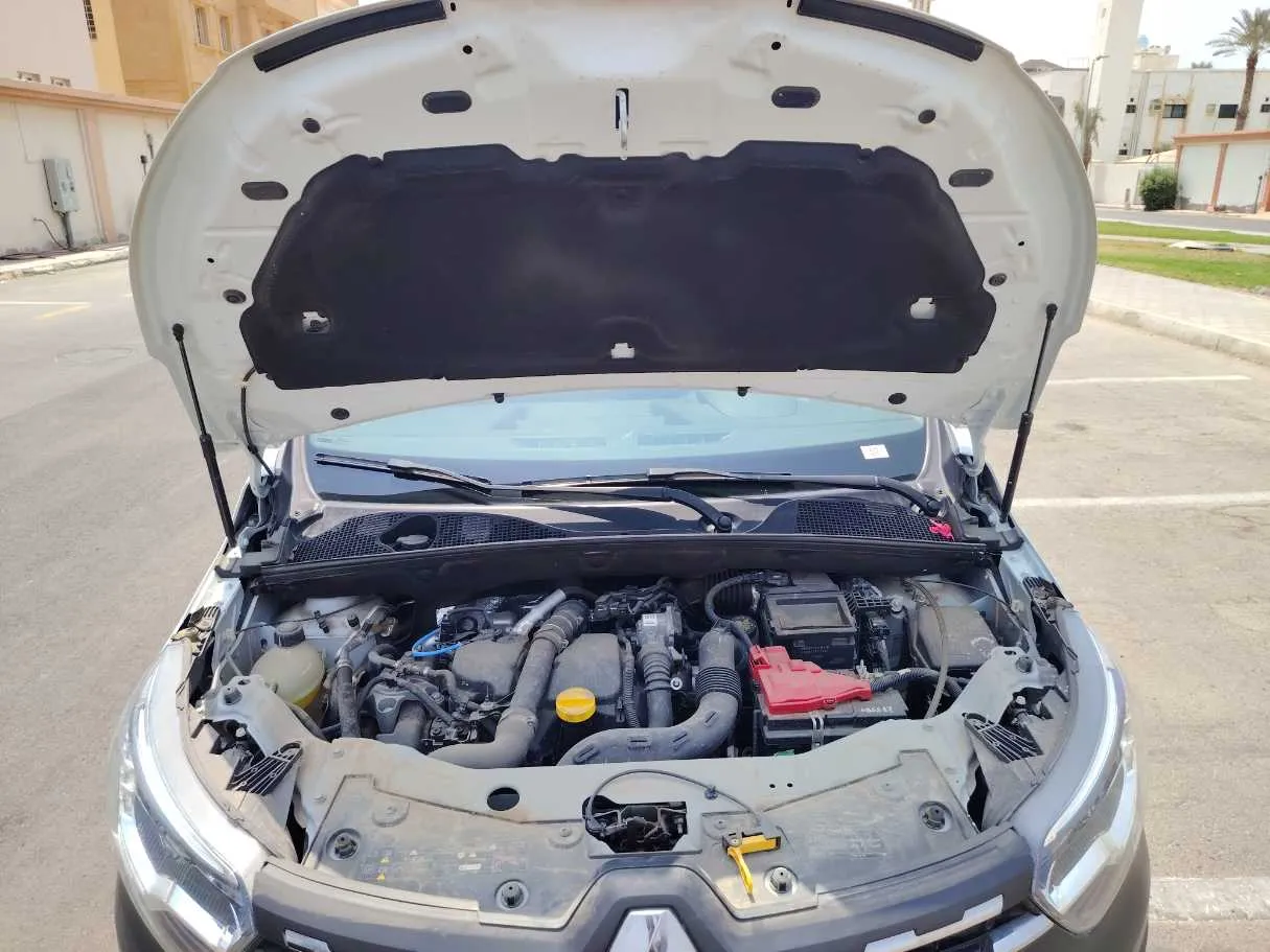 Car image 25