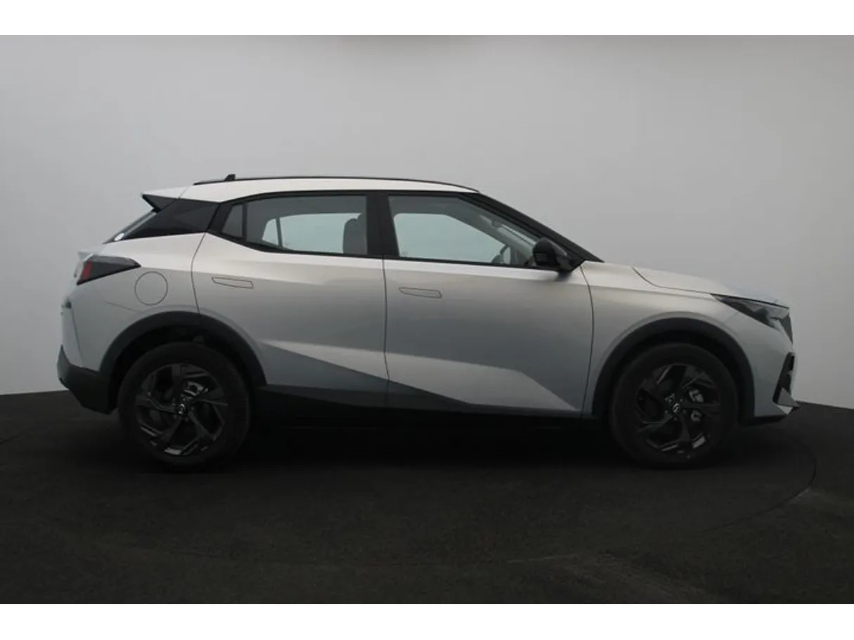 Car image 13