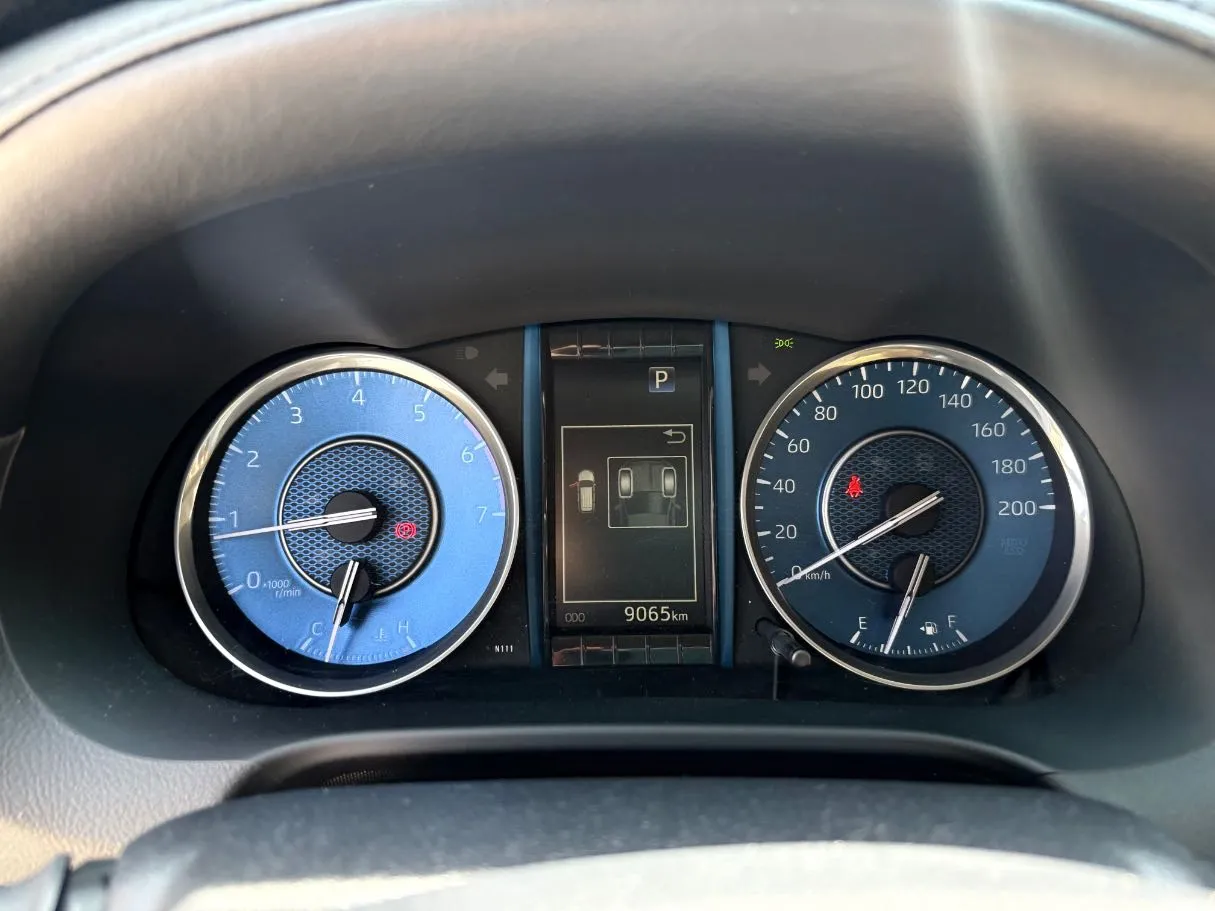 Car image 23