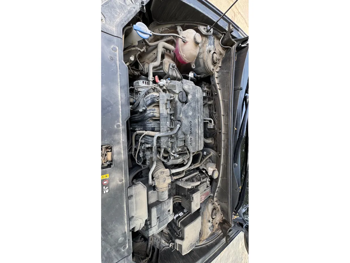 Car image 29