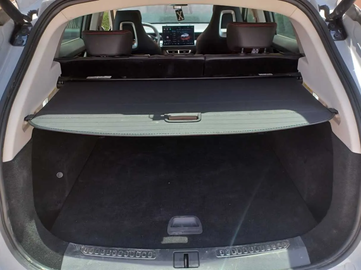 Car image 20
