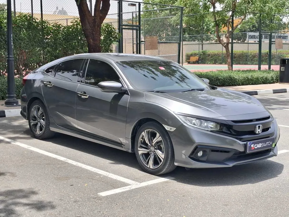 Car image 3